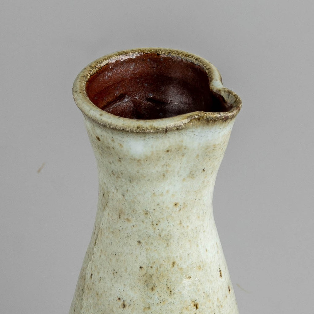 Mellow Ground Vessel